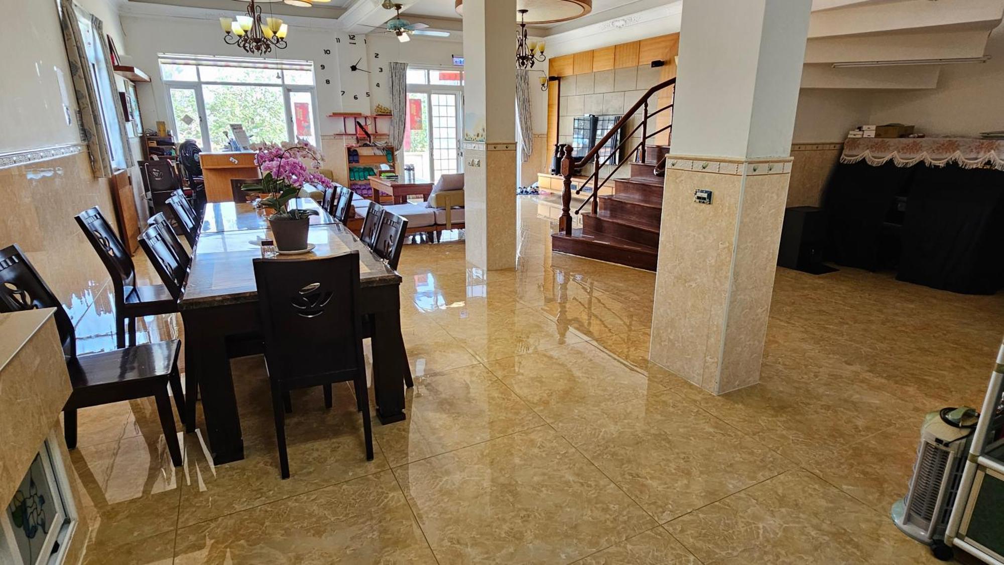 Sea Front Homestay Манонг Екстериор снимка