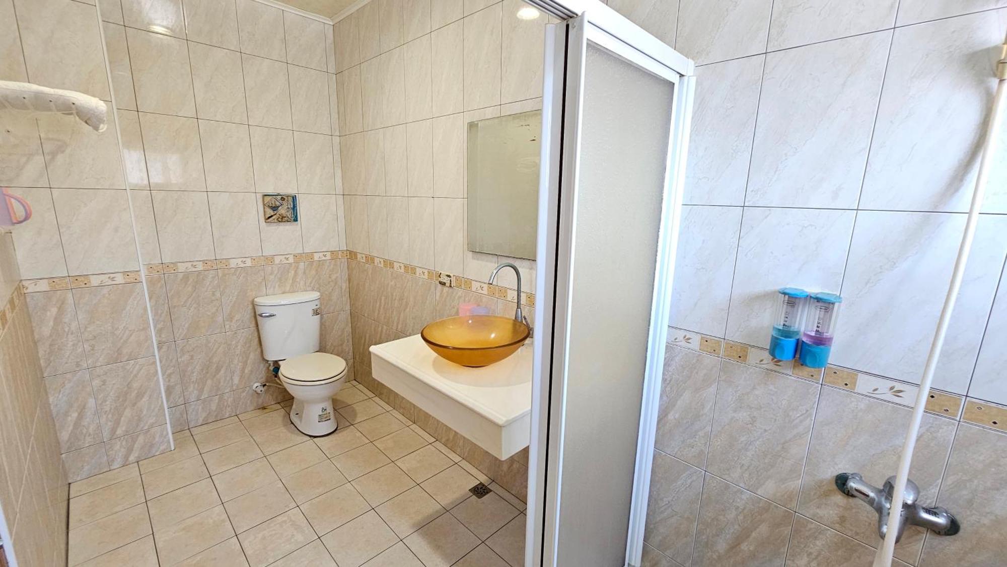Sea Front Homestay Манонг Екстериор снимка