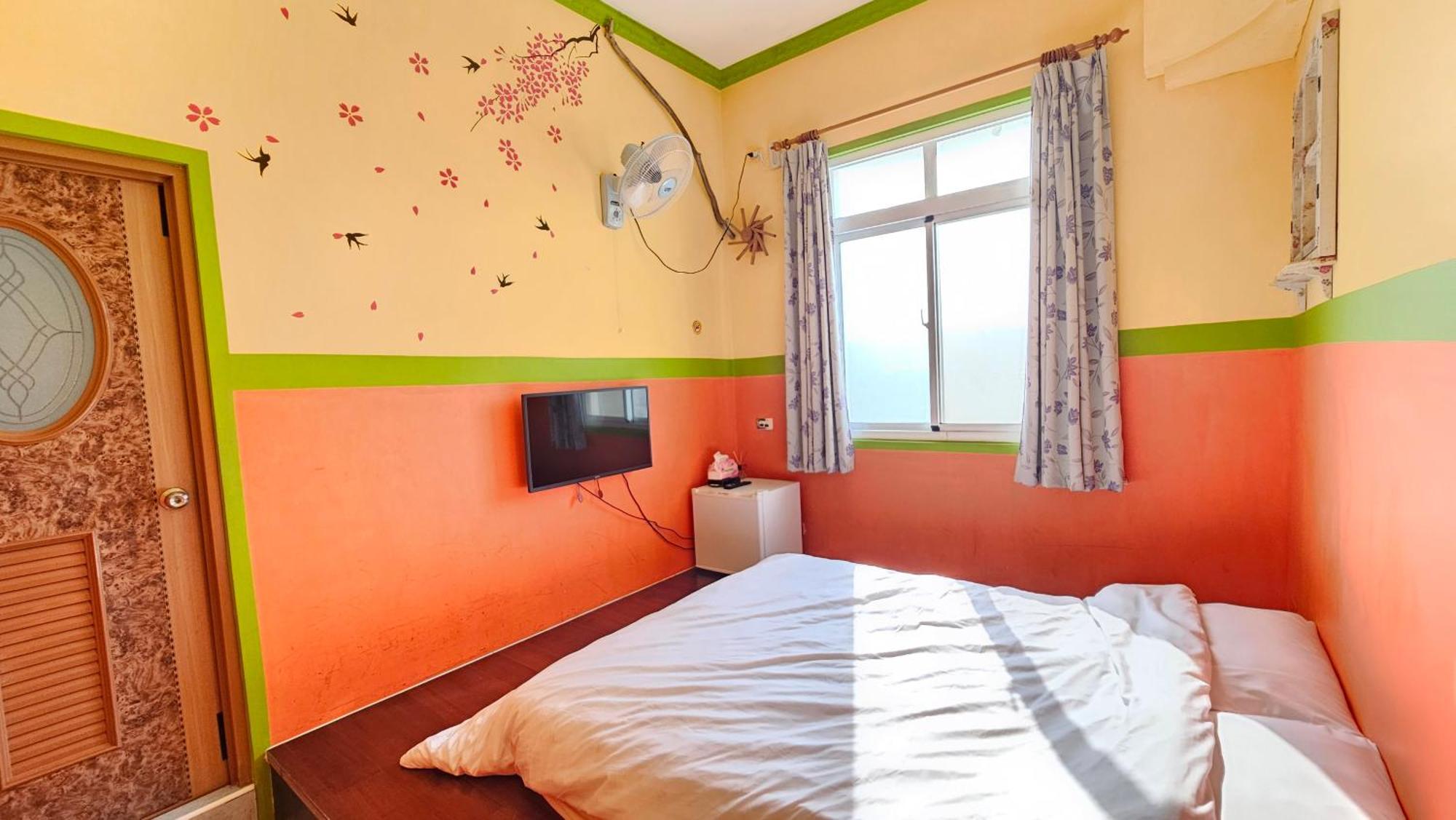 Sea Front Homestay Манонг Екстериор снимка