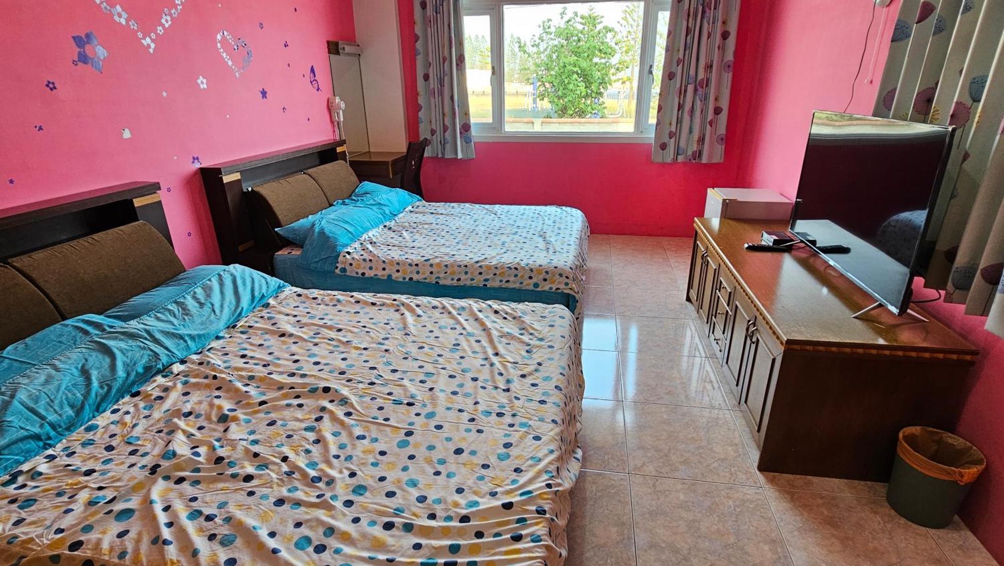 Sea Front Homestay Манонг Екстериор снимка