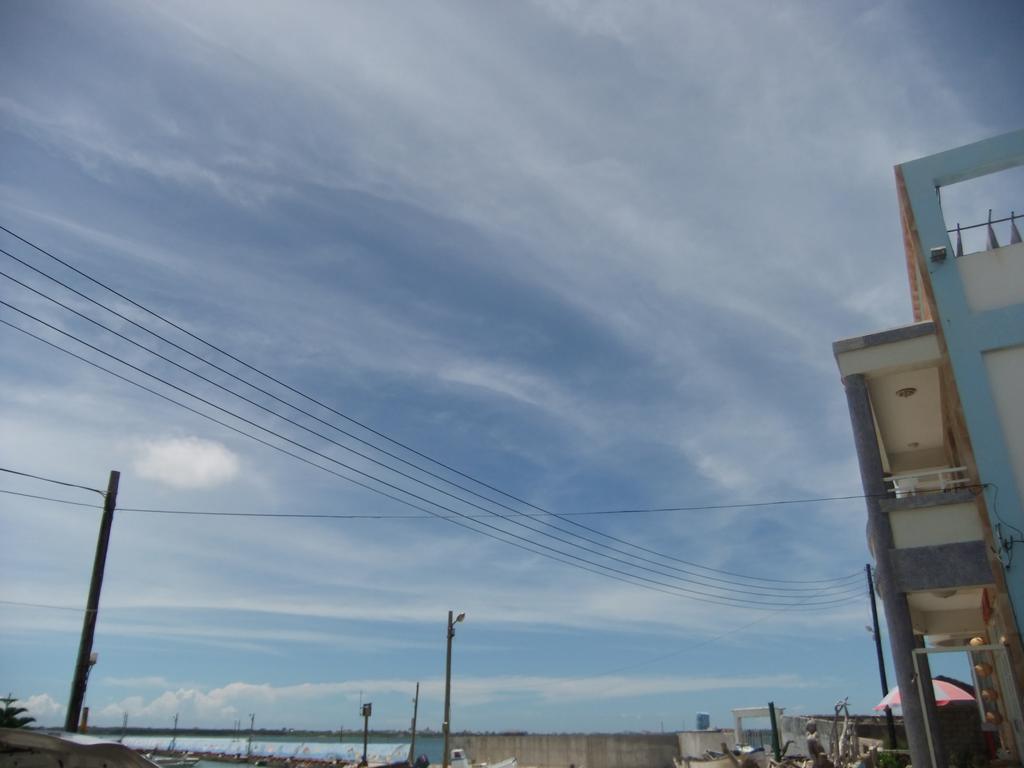 Sea Front Homestay Манонг Екстериор снимка