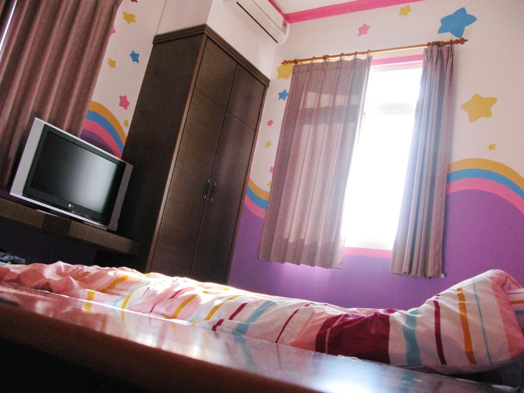 Sea Front Homestay Манонг Екстериор снимка